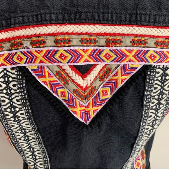 H&M Coachella Official Collection Denim Raw Hem Embroidered Vest - Picture 2 of 10